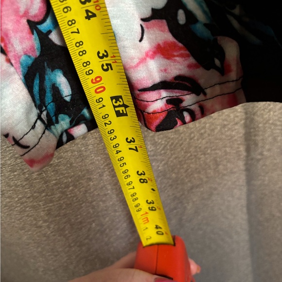 Black dress with floral skirt size large black floral excellent condition - Picture 5 of 8